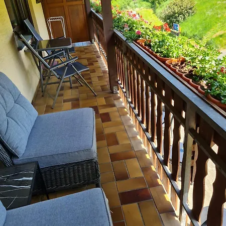 Paula Apartman *